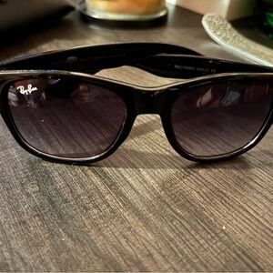 Ray-Ban - NEW WAYFARER CLASSIC sunglasses